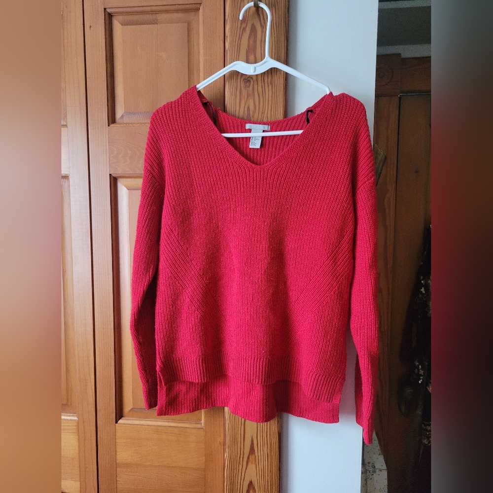 Red V-Neck Sweater textured diagonal stripes chevron H&M wool blend xs